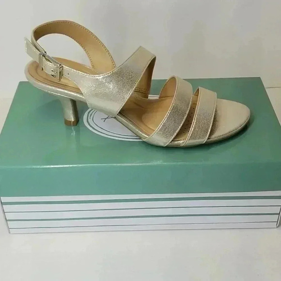 Abella strappy ankle strap sandals nwb - Picture 3 of 9